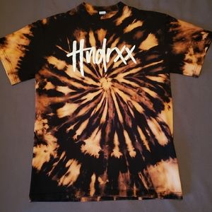 Hndrxx tie dye future logo